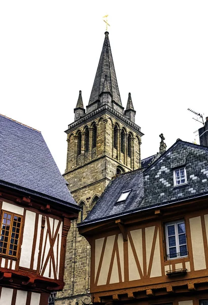 Zabytkowa Architektura Starego Miasta Katedrą Tle Vannes Bretania Francja Maja — Zdjęcie stockowe