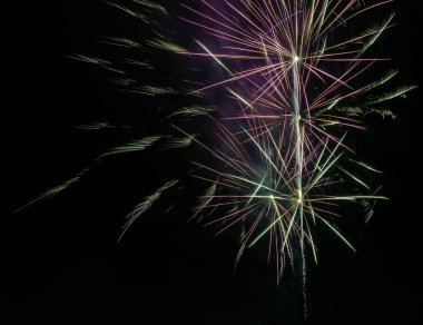 Londra, İngiltere 'de havai fişek gösterisi gecesi