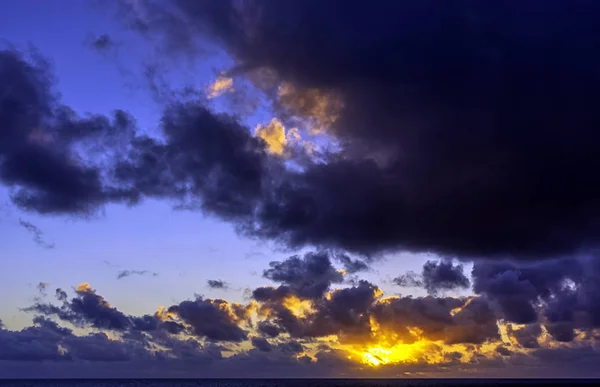 Východ Slunce Nad Atlantským Oceánem Los Cocoteros Lanzarote Kanárské Ostrovy — Stock fotografie