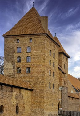 Malbork 'taki Tötonik Düzen Kalesi - 2 Ocak 2020' de Polonya 'nın Malbork kentindeki en büyük şato.