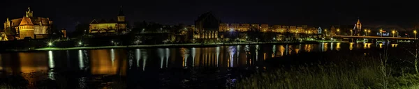 Rzeka Nogat Miasto Malbork Nocą Widok Panoramiczny Malbork Pomorze Polska — Zdjęcie stockowe