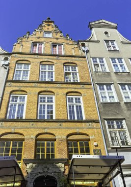 26 Ağustos 2019'da Gdansk, Tricity, Pomerania, Polonya'daki Eski Kent'in vintage mimarisi