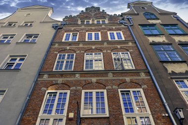 26 Ağustos 2019'da Gdansk, Tricity, Pomerania, Polonya'daki Eski Kent'in vintage mimarisi