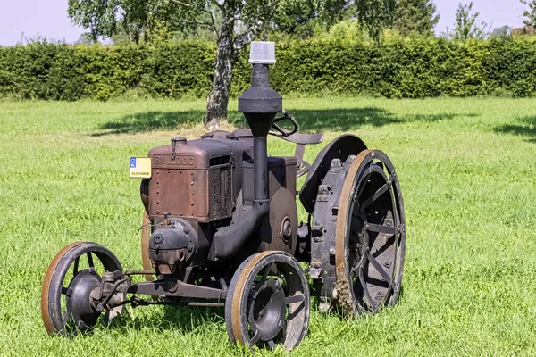 2019年8月25日 波兰波美拉尼亚乔奇沃的老式德国拖拉机Lanz Bulldog — 图库照片