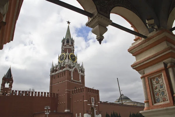 Спаський башта Московський кремль. — стокове фото