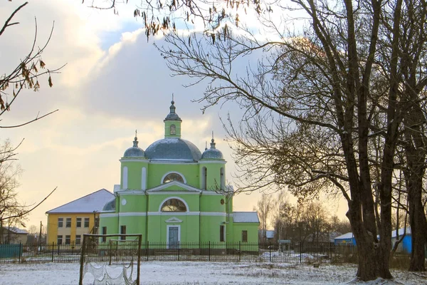 Zimowy widok na Kościół — Zdjęcie stockowe