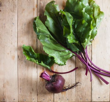 Ahşap arka plan üzerinde taze sebze. Sağlıklı beslenme. Yatay.