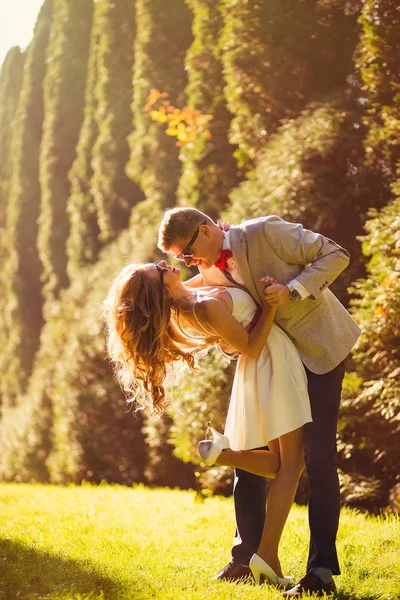 Urlaub, Liebe, Reisen, Beziehung und Datingkonzept — Stockfoto