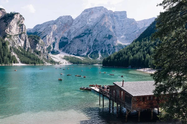 Ağustos 2019 Iago Braies Talya Braies Gölü Nde Tipik Ahşap — Stok fotoğraf