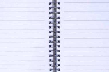 Not kitabın sayfalarını beyaz astarlı