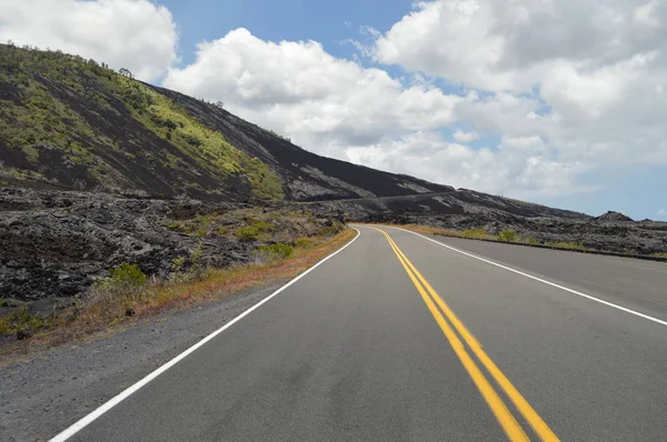 Road Surrounded Lava July 2017 Big Island Hawai Usa Eeuu — Stock Photo, Image