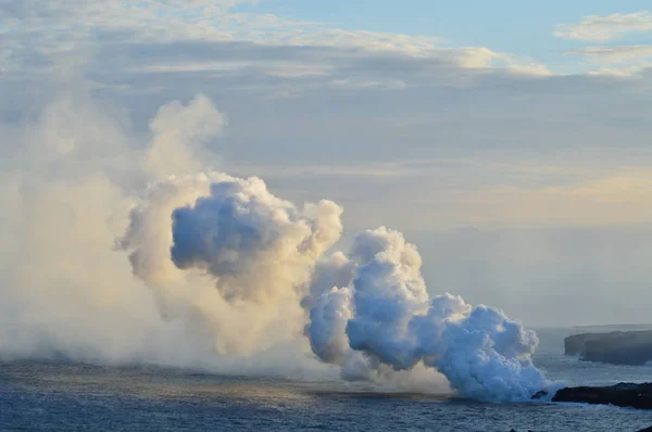 Lava Melting Sea July 2017 Big Island Hawai Usa Eeuu — Stock Photo, Image