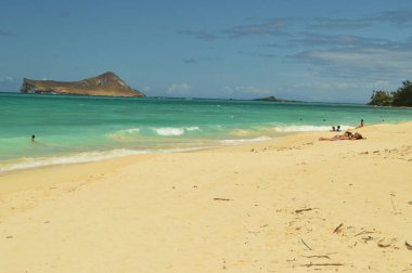 Görkemli ve inanılmaz beyaz plajlar. 9 Temmuz 2017. Oahu, Hawaii, ABD, Eeuu.