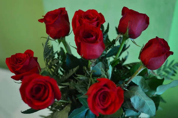 San Valentín Hermoso Ramo Rosas Rojas Botánica Febrero Madrid España — Foto de Stock