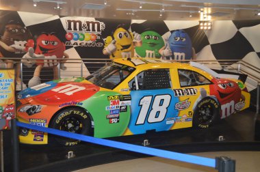 M ve M mağaza Las Vegas Strip üzerinde arabada. Tatil 26 Haziran 2017 seyahat. Las Vegas Strip, Las Vegas Nevada Usa.Eeuu.