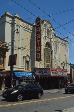 Yürümek San Francisco sokaklarında Castro mahallesi bulacağız. Tatil Arquietectura 30 Haziran 2017 seyahat. San Francisco. California Usa Eeuu