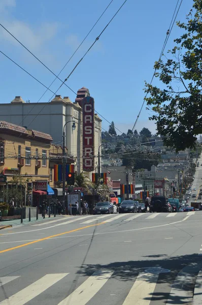 サンフランシスコの通りを通って 私たちはカストロ近所を見つけます 旅行の休日 Arquietectura 2017 サンフランシスコ カリフォルニア米国 Eeuu — ストック写真