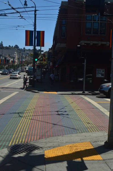 San Francisco Sokaklarında Yürüyüş Biz Castro Mahalle Pitoresk Zebra Crossing — Stok fotoğraf