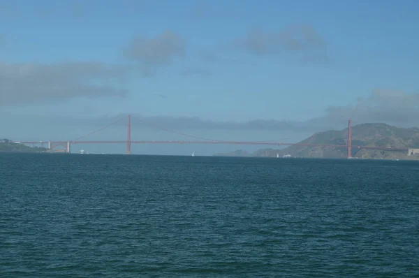 Wspaniałe Widoki Most San Francisco Słoneczny Dzień Podróży Wakacje Architektura — Zdjęcie stockowe