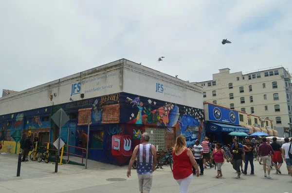 Hediyelik Eşya Mağazaları Beach Promenade Santa Monica Çok Çarpıcı Binalarda — Stok fotoğraf