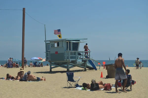 Nádherné Pláže Bílým Pískem Santa Monica Jeho Příspěvky Docela Plavčík — Stock fotografie