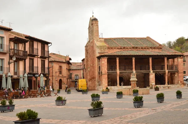 Wonderful Town Square Ayllon Cradle Van Rode Dorpen Daarnaast Prachtige — Stockfoto