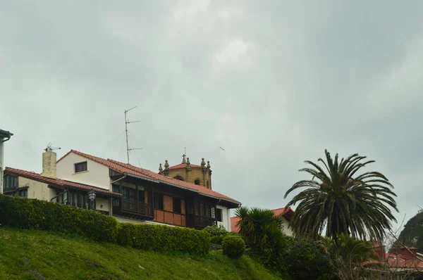 Magnífico Plano Del Campanario Catedral Desde Punto Alto Ciudad Fortificada —  Fotos de Stock