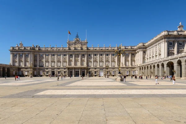 マドリード王宮の中庭 2019年6月15日 マドリード スペインだ 旅行観光の休日 — ストック写真