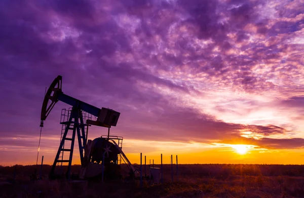 Huishoudelijke olie en gas goed, op extern gebied — Stockfoto