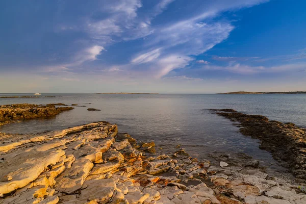 Tempestade Pôr Sol Com Belas Cores Costa Mar Adriático Verão — Fotografia de Stock