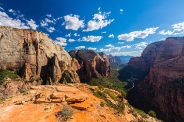 Angel'ın sahne Zion National Park, Utah, parlak bir sonbahar gün açılış.