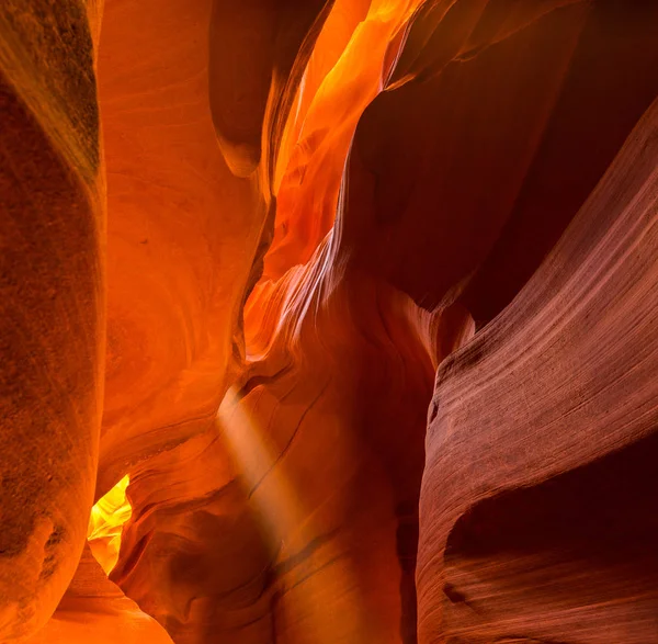 Antilop Kanyonu, Arizona kırmızı kumtaşı oluşumları