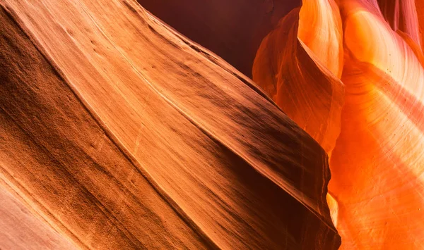 Formazioni di arenaria rossa in Antelope Canyon, Arizona — Foto Stock