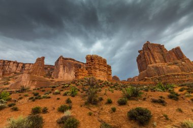 Damatic cennet ve fırtına Arches Ulusal Parkı, Utah