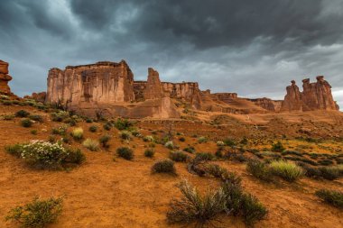 Damatic cennet ve fırtına Arches Ulusal Parkı, Utah