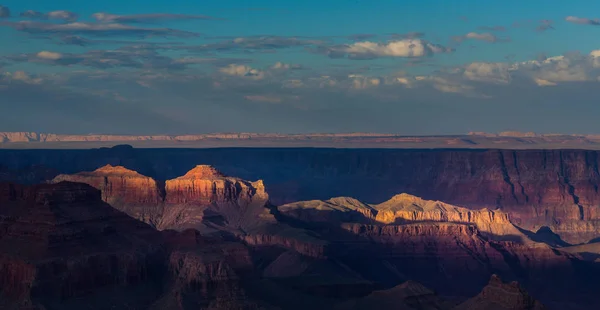 Όμορφο Φως Του Ηλιοβασιλέματος Στο Εθνικό Πάρκο Grand Canyon — Φωτογραφία Αρχείου