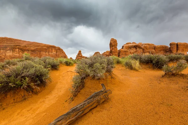 Storm Clouds Rain Red Geologic Sandstone Structures Utah Desert Arches — Stock Photo, Image