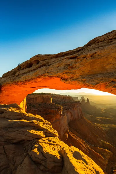 Mesa Arch Utah Paisaje Con Hermosa Luz Del Amanecer —  Fotos de Stock