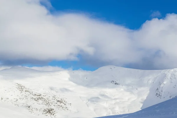 Paisajes Alpinos Invierno Con Nieve Fresca Congelada —  Fotos de Stock