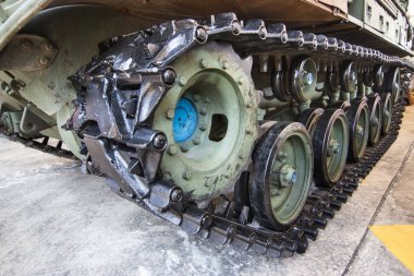 Portre - eski tank tekerlek, kamu gösteri Bangkok Tayland