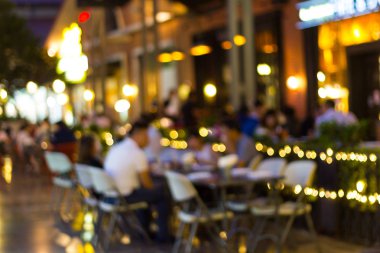 bulanık görüntü festivaller ve gece partileri bir restoran ve atmosfer olduğunu mutlu ve huzurlu, Bangkok Tayland.  