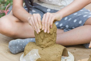 Çocuklar faaliyetleri kil oyun yaptığını, uygulama becerileri ev tatil Bangkok Tayland