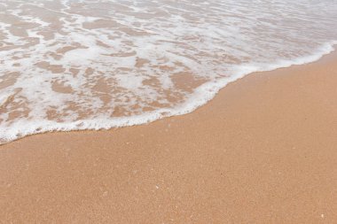 Tayland, kopya alanı kum kopya alanı üzerinde deniz kıyısı mavi okyanusta dalga yumuşak