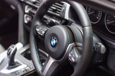 Nonthaburi Tayland - 2 Aralık 2017: - Yeni Model Bmw Araba, 34 Motor Expo 2017 Asya Tayland direksiyon iç.