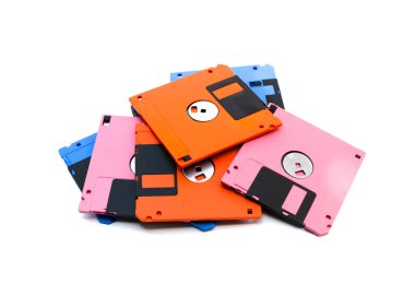 Disket, disket olarak da bilinir, ya da sadece disk veri depolama ve 1970'lerin ortalarında exchange 2000'lerin ortalarında içine her yerde bulunan bir form oldu. Beyaz arka plan üzerinde izole