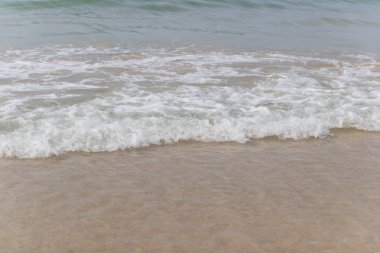 Tayland, kopya alanı kum kopya alanı üzerinde deniz kıyısı mavi okyanusta dalga yumuşak