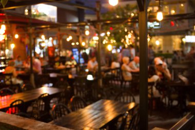 görüntü bir restoran gece festivalin bulanıklık ve mutlu ve bokeh arka plan, Bangkok Tayland için ile rahatlatıcı atmosfer.