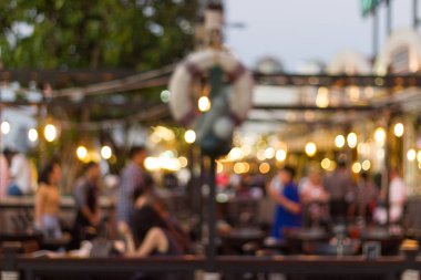 görüntü bir restoran gece festivalin bulanıklık ve mutlu ve bokeh arka plan, Bangkok Tayland için ile rahatlatıcı atmosfer.