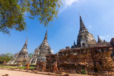 Üç Chedis, Wat Phra Si Sanphet Ayutthaya, Historical Park dünya mirası üzerinde 13 Aralık 2534 Ayutthaya tarihi şehir olarak kabul edilmiştir. bir turistik yer.