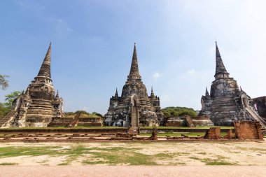 Üç Chedis, Wat Phra Si Sanphet Ayutthaya, Historical Park dünya mirası üzerinde 13 Aralık 2534 Ayutthaya tarihi şehir olarak kabul edilmiştir. bir turistik yer.